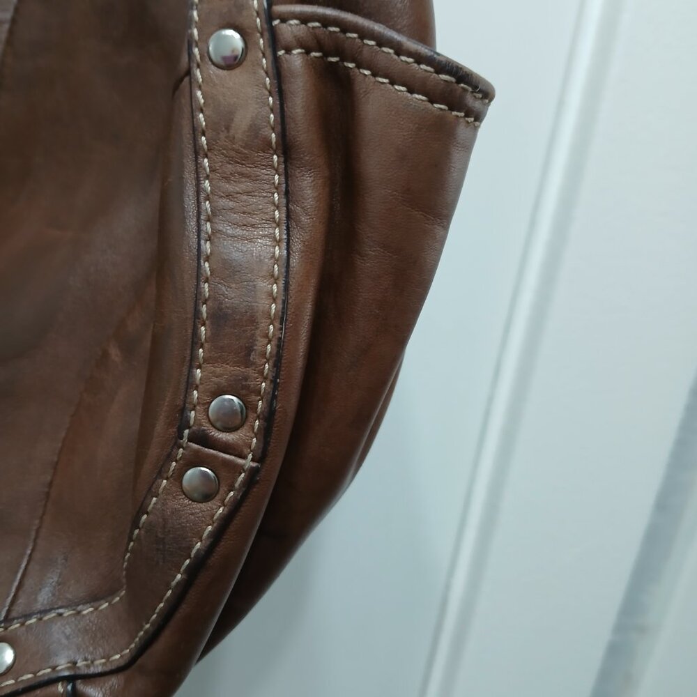 Fossil Lightweight Leather Hobo🤎 - Picture 7 of 9